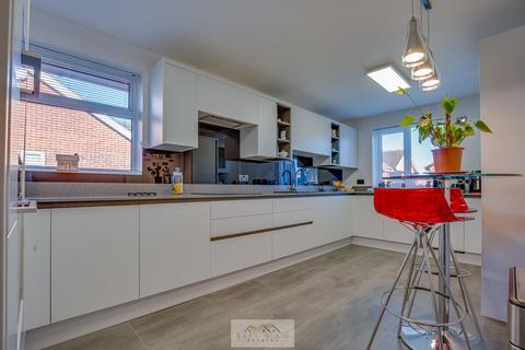 4 Hawkshead Crescent, North Anston, Sheffield, S25 4JU