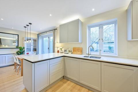 3 bedroom semi-detached house to rent, Gauden Close, Clapham, London, SW4