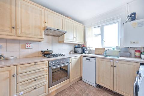School Close, Guildford, GU1