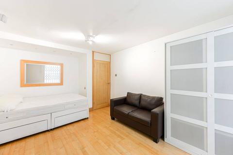 Studio for sale, Gatliff Close, Pimlico, London, SW1W