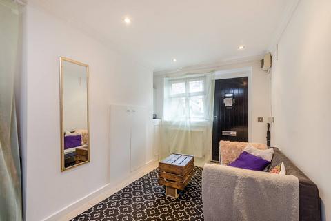 Studio to rent, West Hill, Putney, London, SW18