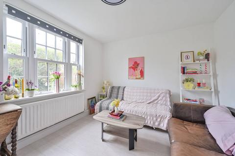 3 bedroom house to rent, Greenstead Gardens, Putney, London, SW15