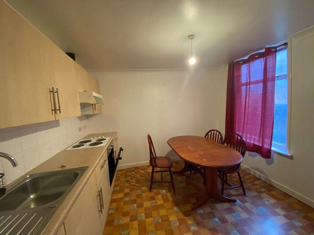 GFF, 24 Denzil Ave (6)
