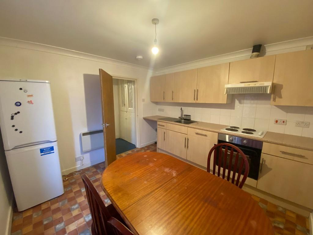 GFF, 24 Denzil Ave (1)