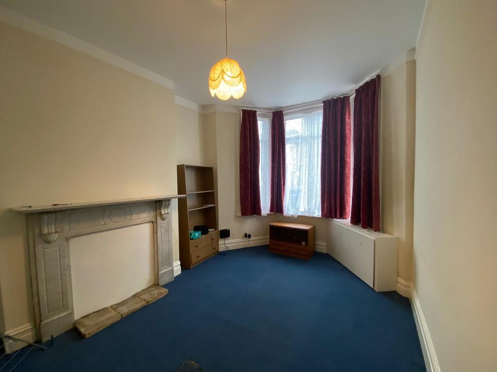 GFF, 24 Denzil Ave (2)