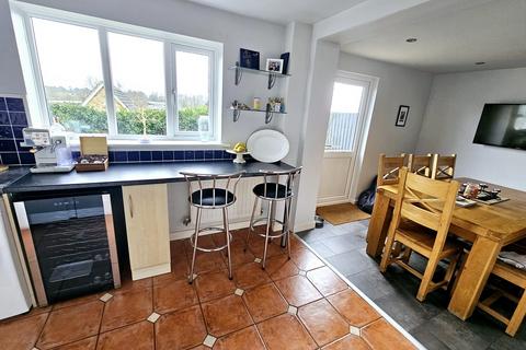 3 bedroom semi-detached house for sale, Old Brewery Walk, Brackley