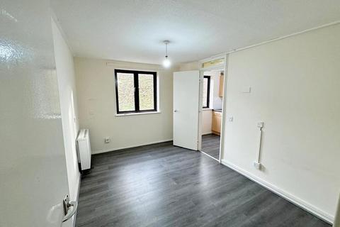 1 bedroom flat to rent, Thorburn Court, Thorburn Road