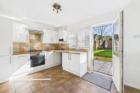 2 bedroom semi-detached house to rent, Manningtree,,