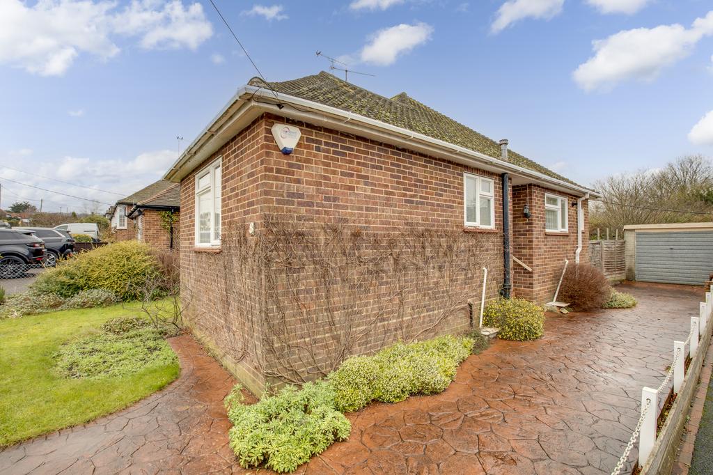 8 New Road,  SL8 5 BH-13