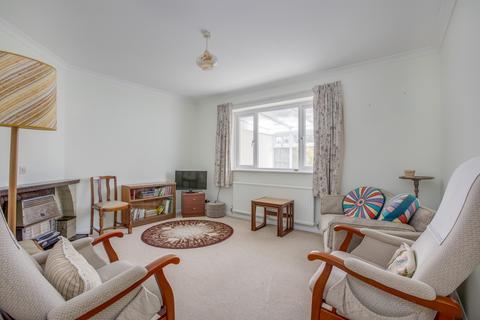 8 New Road, Bourne End, SL8 5BH
