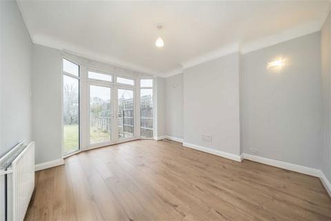 3 bedroom semi-detached house to rent, Woolacombe Road, London SE3