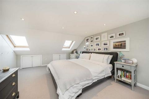 4 bedroom house for sale, Royal Road, Teddington TW11