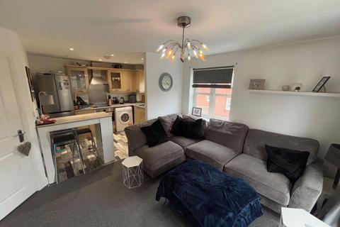 18 Shottery Close, Ipsley, Redditch, B98 0GE