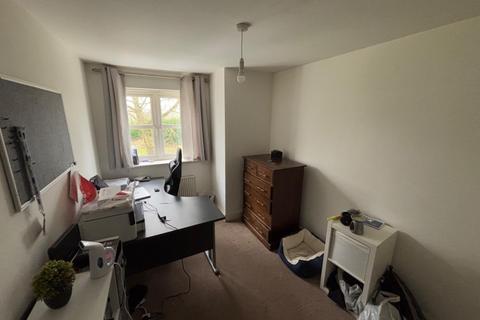 18 Shottery Close, Ipsley, Redditch, B98 0GE