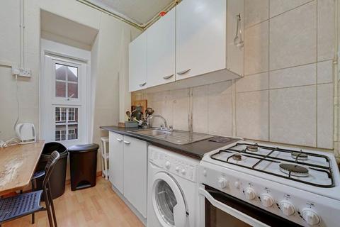 3 bedroom apartment to rent, Dron House, Whitechapel, E1 3AA