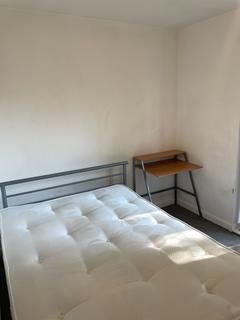 undefined, Queen Eleanor Road, Northampton NN4