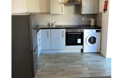 undefined, Queen Eleanor Road, Northampton NN4