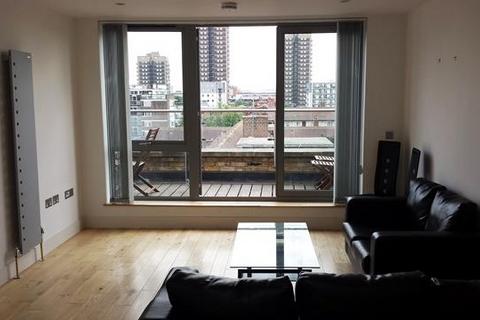 2 bedroom apartment to rent, Bernhard Baron House, Aldgate E1