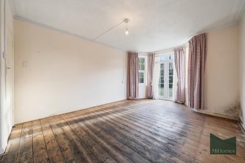2 bedroom apartment for sale, Belmont Close, Cockfosters