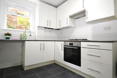 2 bedroom terraced house for sale, Roydene Road, London