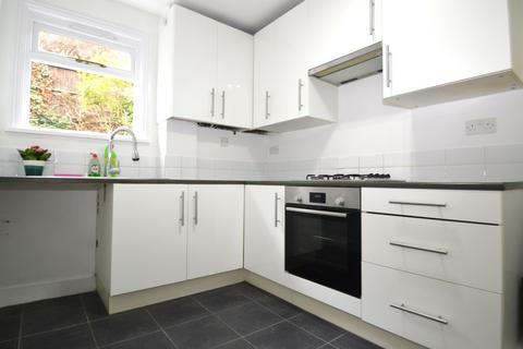 76 Roydene Road, London, SE18 1QA