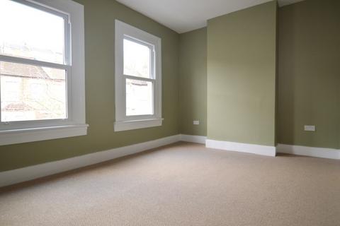 76 Roydene Road, London, SE18 1QA