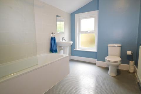 76 Roydene Road, London, SE18 1QA
