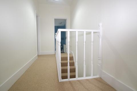 76 Roydene Road, London, SE18 1QA