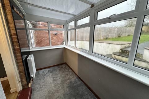 2 bedroom semi-detached bungalow to rent, Purewell, Puriton