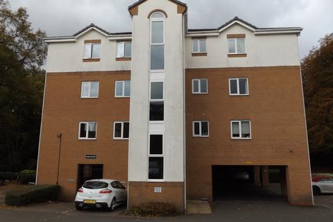 2 bedroom ground floor flat to rent, Woodland Court, Hednesford WS12