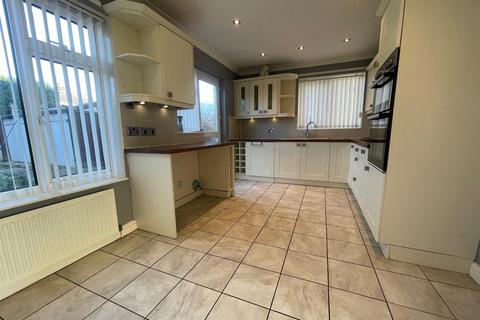 3 bedroom property for sale, Brigg Drive, Hessle HU13