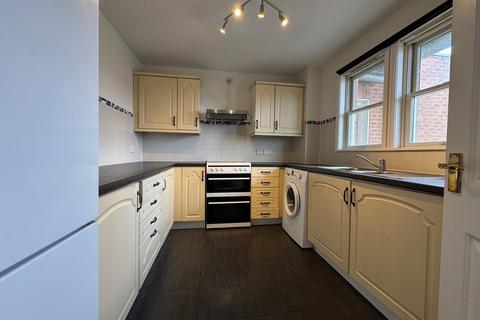 2 bedroom apartment to rent, High Road, Wood Green N22