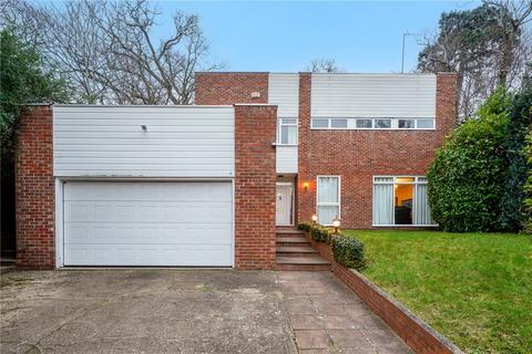 4 bedroom detached house to rent, Lord Chancellor Walk, Kingston upon Thames KT2