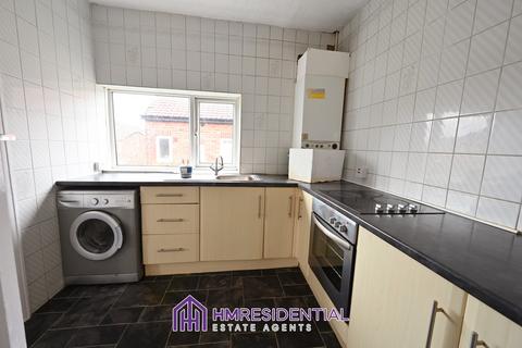 3 bedroom flat to rent, Scarborough Road, Byker NE6