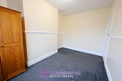 3 bedroom flat to rent, Scarborough Road, Byker NE6