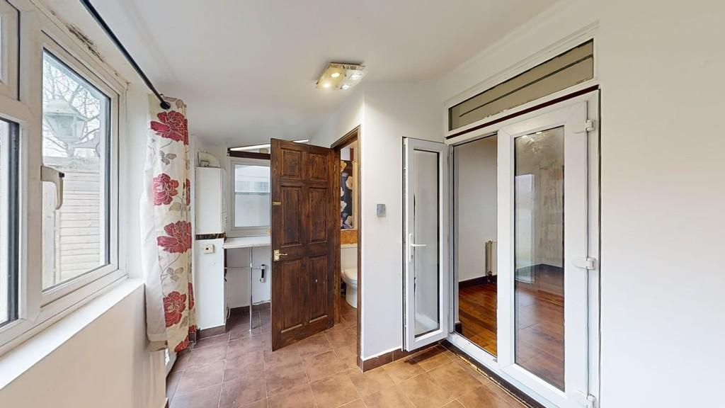 6-Stafford-Gardens-12272024 115714