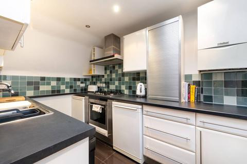 1 bedroom flat for sale, Bassett Road, North Kensington, London, W10