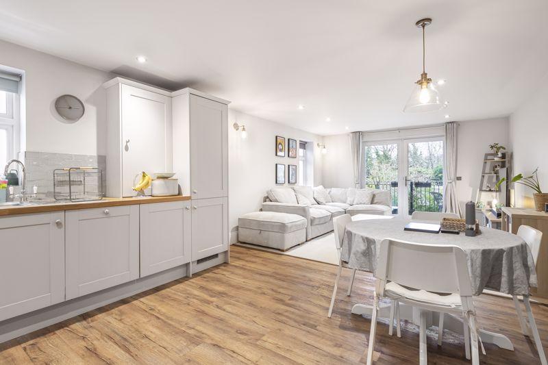 Kitchen/Living Area