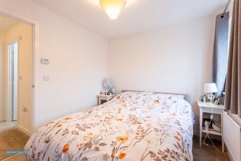 24 Hob Close, Monkton Heathfield, Taunton, TA2 8GL
