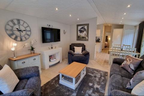 2 bedroom lodge for sale, Lodge 98, Gilfachrheda SA45