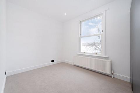 1 bedroom flat to rent, Harvist Road, London