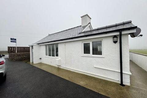 3 bedroom cottage for sale, Abererch Road, Pwllheli. By Online Auction - Provisional bidding closing 20th February 2025