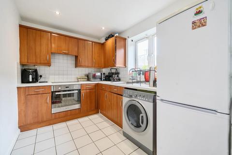 2 bedroom flat for sale, Newbury,  Berkshire,  RG14