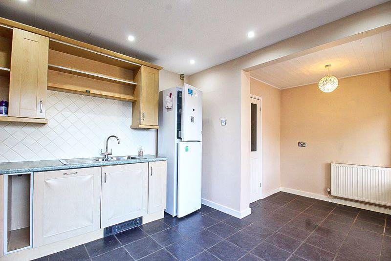 Dining kitchen