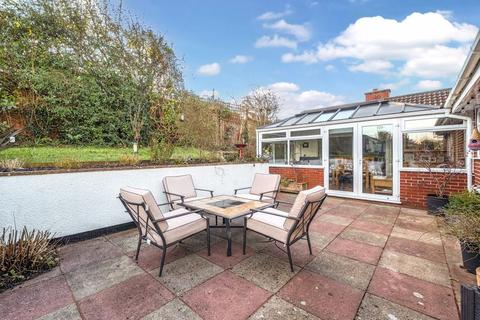 3 bedroom detached bungalow for sale, Landscore Close, Crediton