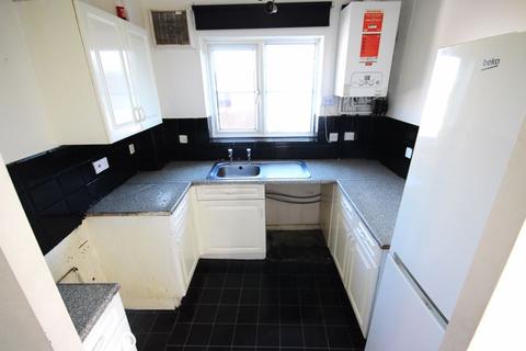 2 bedroom house to rent, Keer Court, Birmingham