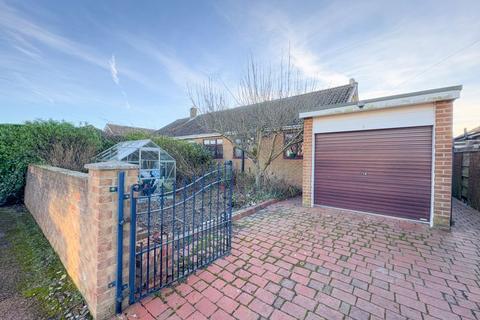 3 bedroom bungalow for sale, Roxburgh Close, Winlaton