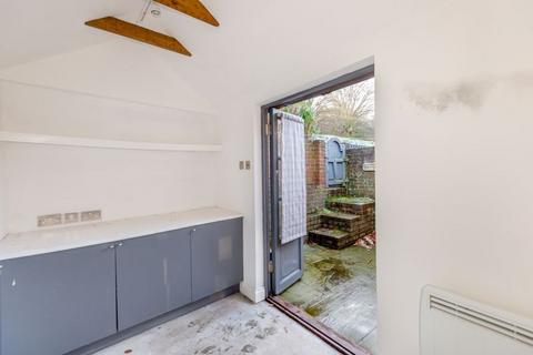 8, Mitchells Cottages Blackheath Lane, Blackheath, Guildford, GU4 8QX