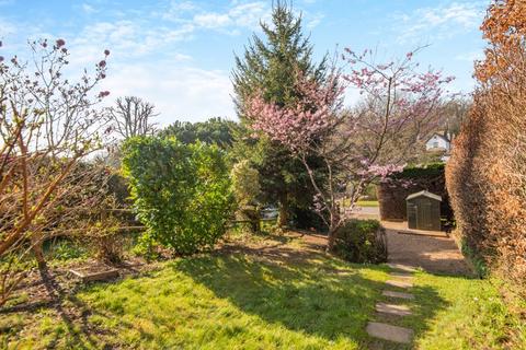 8, Mitchells Cottages Blackheath Lane, Blackheath, Guildford, GU4 8QX