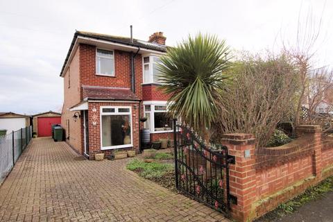 3 bedroom semi-detached house for sale, Birdwood Grove, Fareham PO16